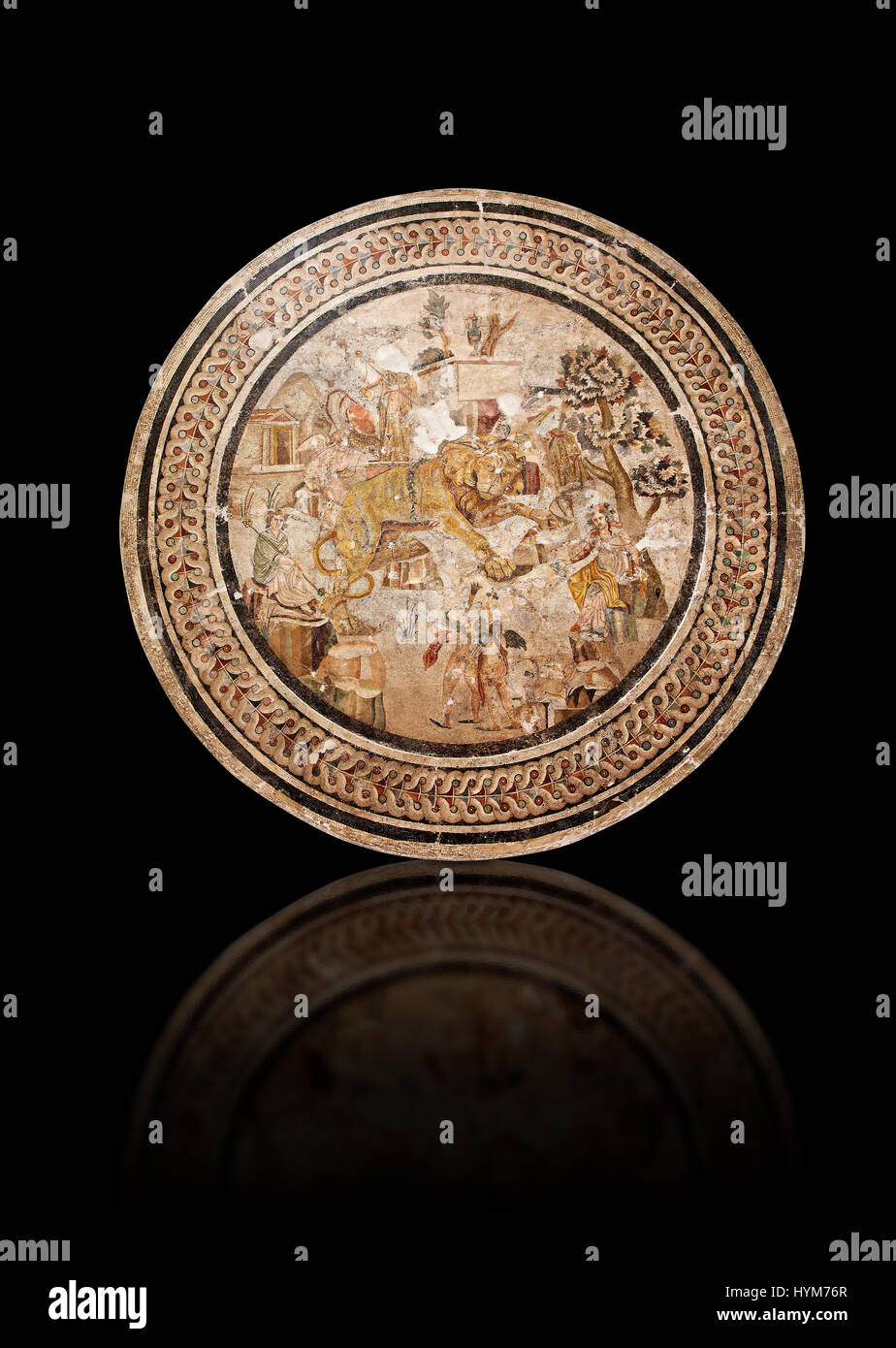 Mosaïque romaine ronde d'un lion et Cupids entre Dionysos et Manadi, Pompéi, Maison du Centaure (VI) 9.3, pas d'inv 10019, Archéologique de Naples Musu Banque D'Images