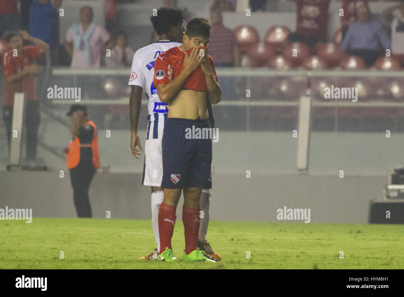 BUENOS AIRES, 04.04.2017: Martin Benitez, avant de Independiente pendant le match entre Independiente (ARG) et Alianza Lima (PER) à Estadio Liberta Banque D'Images