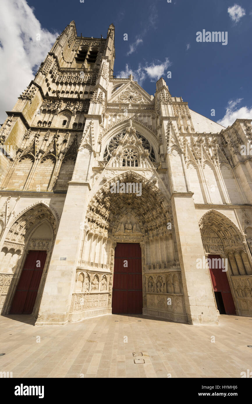 France, Bourgogne, Auxerre, Cathédrale de St Etienne Banque D'Images