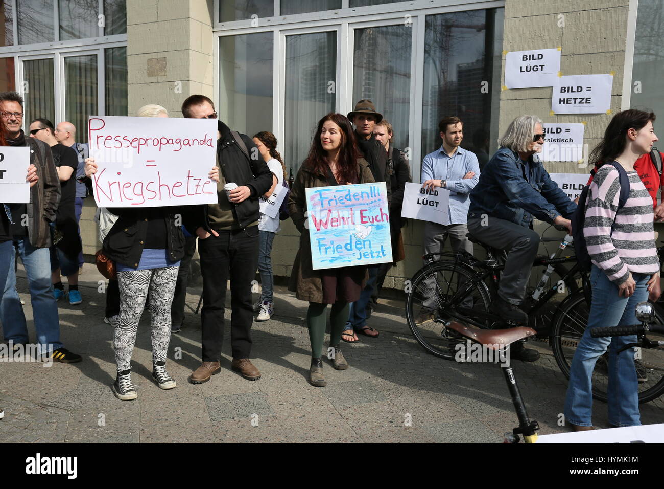 Berlin, Allemagne, avril 11th, 2015 : protestation contre plus grand quotidien du Allemagne BILD. Banque D'Images