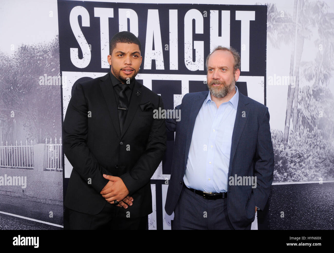 Acteurs O'Shea Jackson Jr. et Paul Giamatti assiste à la Straight Outta Compton première mondiale à Los Angeles. Vivre le 10 août, 2015 à Los Angeles, Californie Banque D'Images