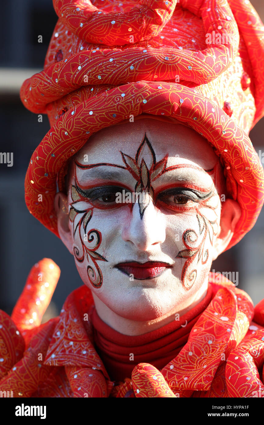 Le carnaval de Binche, Belgique est reconnue par l'UNESCO comme chef-d'oeuvre du patrimoine oral et immatériel de l'humanité. Banque D'Images
