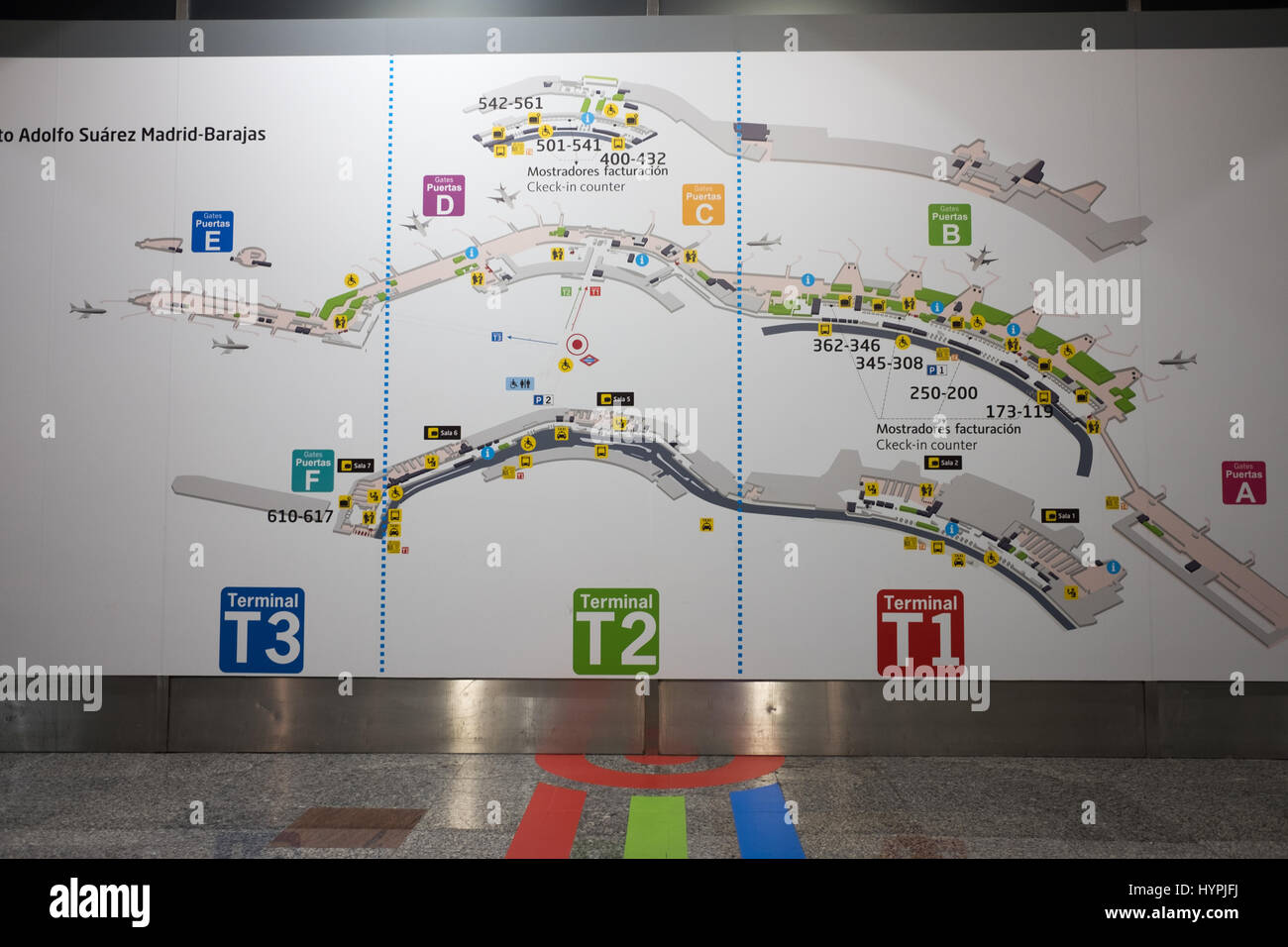 Plan de Madrid airport terminal montrant les directions Photo Stock Alamy