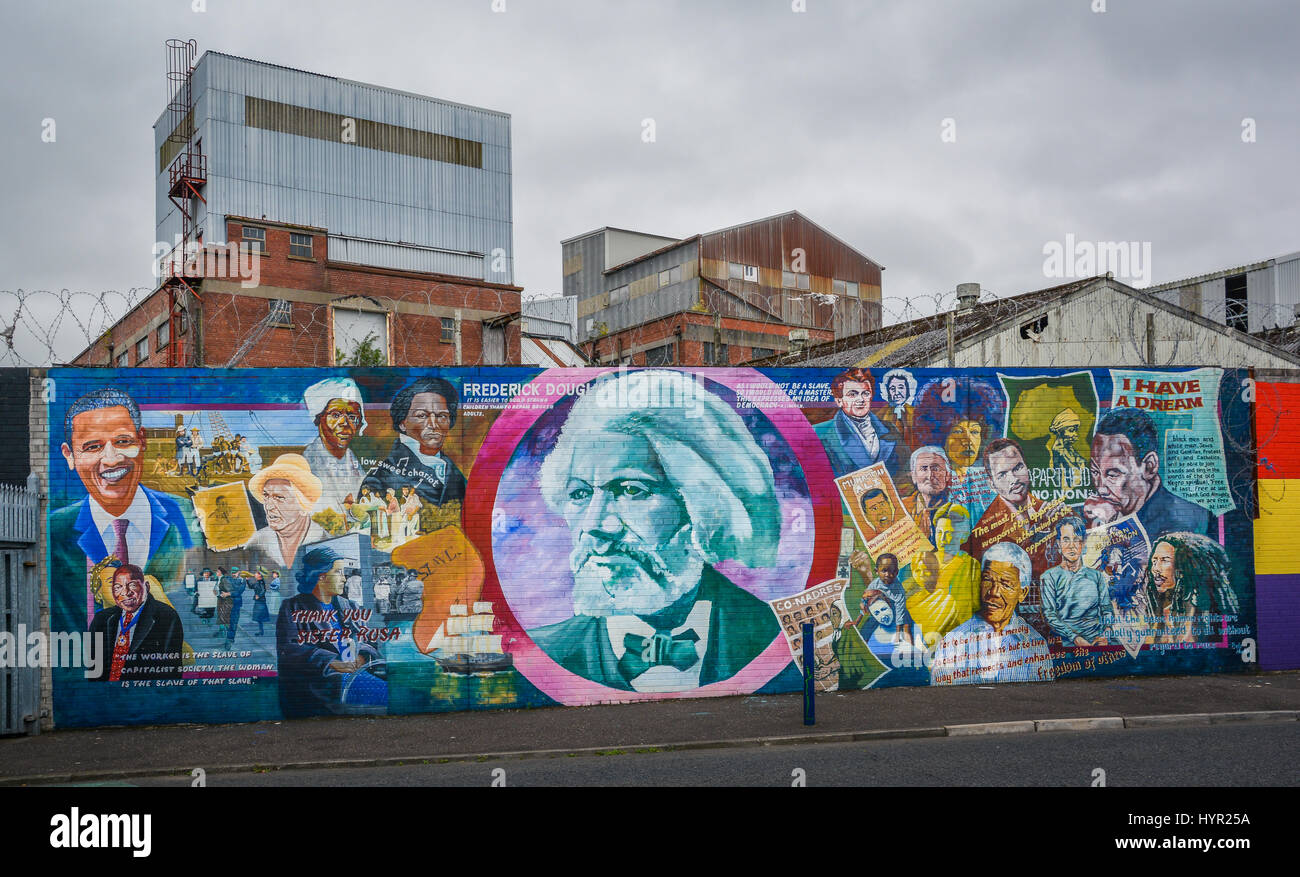 Peintures murales à Belfast près de Chutes et Shankill Road, l'Irlande du Nord Banque D'Images