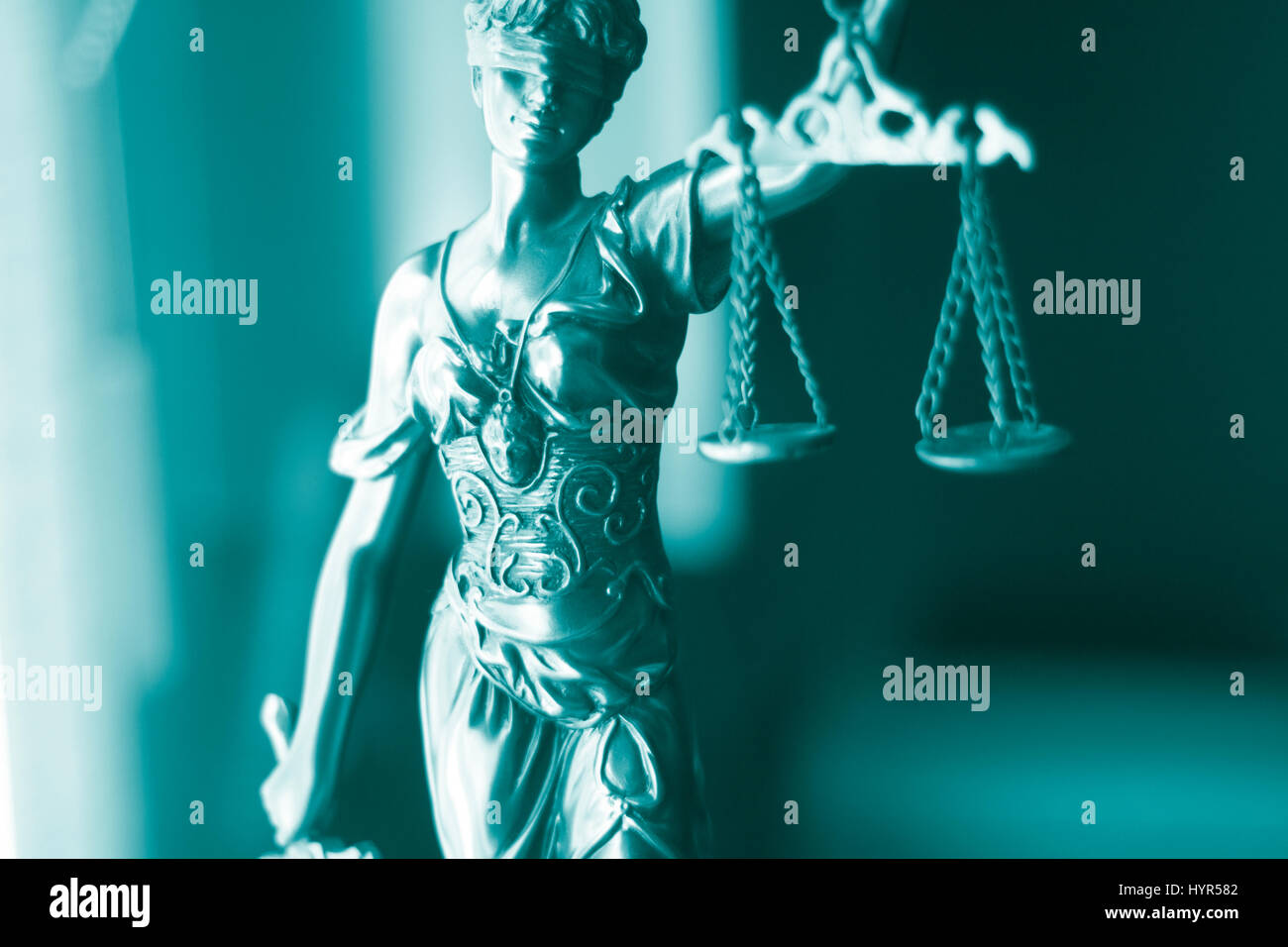 Law Offices d'avocats statue juridique aveugle grecque déesse Thémis statuette en métal couleur