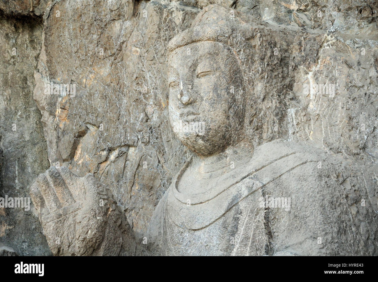Sculptures de Bouddha antique et grottes avec des grottes de Longmen à Luoyang dans la province du Henan en Chine. Banque D'Images