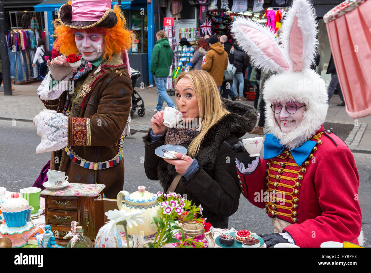 Mad Hatters Tea Party, Camden Lock, London, England, UK Banque D'Images
