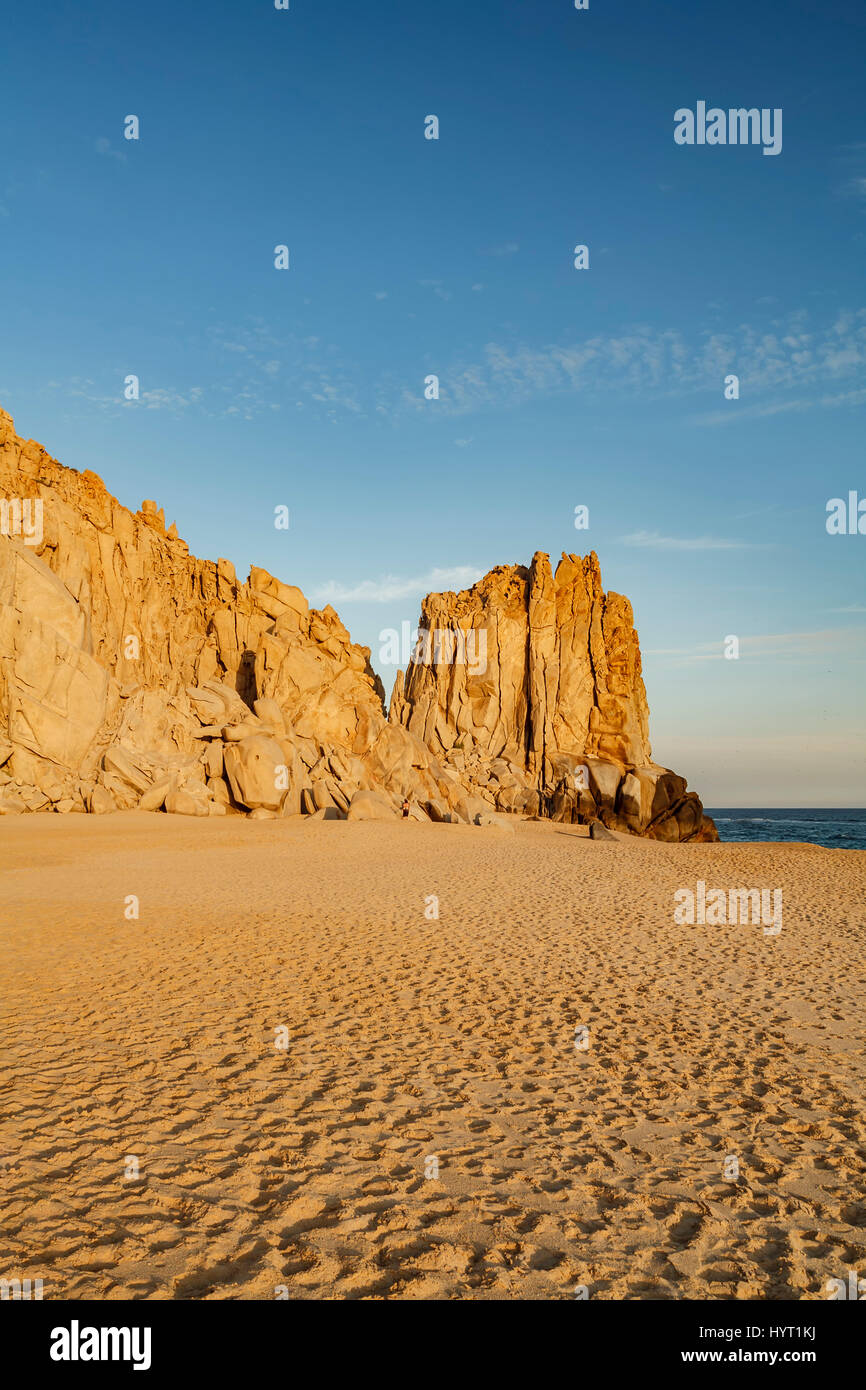 Falaise de roche de granite à Land's End, Solmar Beach, Cabo San Lucas, Baja California Sur, Mexique Banque D'Images