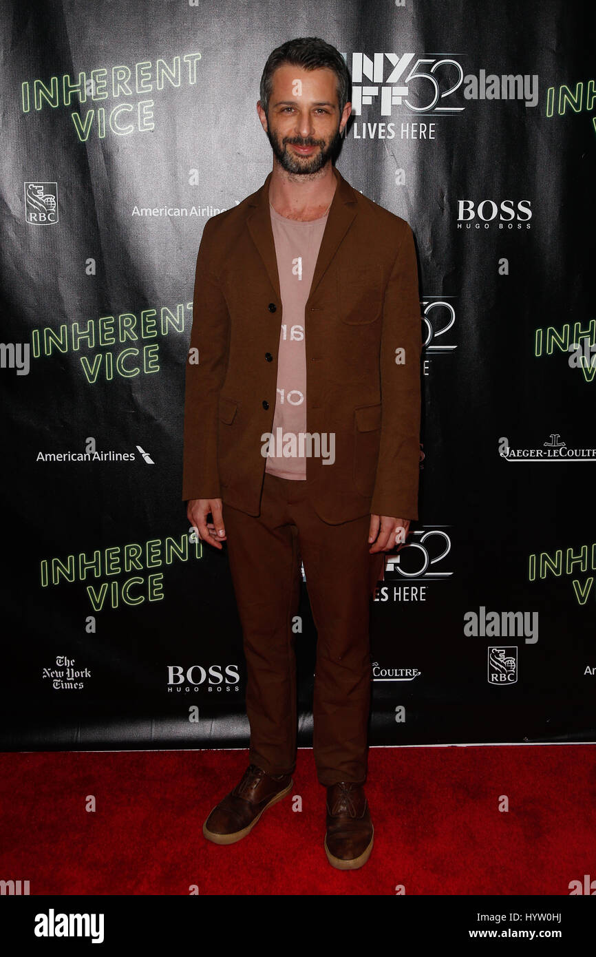 NEW YORK-OCT 4 : l'acteur Jeremy Strong assiste à la 'Vice inhérent" pièce maîtresse Gala & Première Mondiale au cours du 52e Festival du Film de New York Banque D'Images