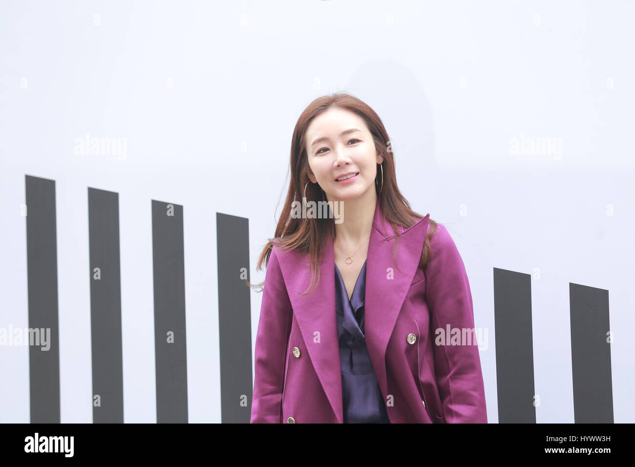 Séoul, Corée. 06 avr, 2017. Sulli et Ji-woo Choi a montré jusqu'à la présentation d'une marque à Séoul, Corée, le 06 avril, 2017.(La Chine et la Corée à l'homme) Credit : TopPhoto/Alamy Live News Banque D'Images
