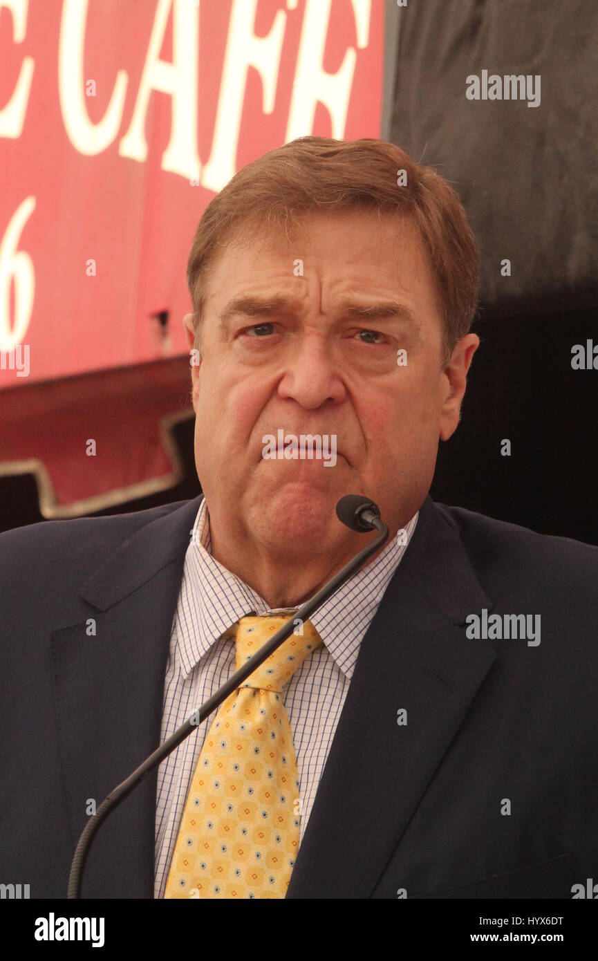 Los Angeles, CA, USA. 10 Mar, 2017. LOS ANGELES - jan 10 : John Goodman John Goodman à l'Allée des célébrités canadiennes cérémonie étoile sur le Hollywood Walk of Fame Le 10 mars 2017 à Los Angeles, CA : Crédit Hpa/via Zuma Zuma/fil Wire/Alamy Live News Banque D'Images