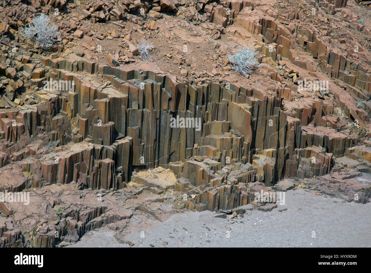 Les colonnes de basalte à Twyfelfontein, Damaraland, Namibie Banque D'Images