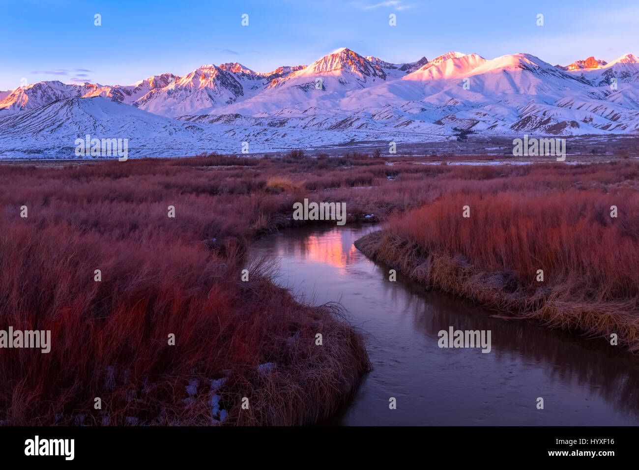 Sierra Nevada Sunrise saison hiver Banque D'Images