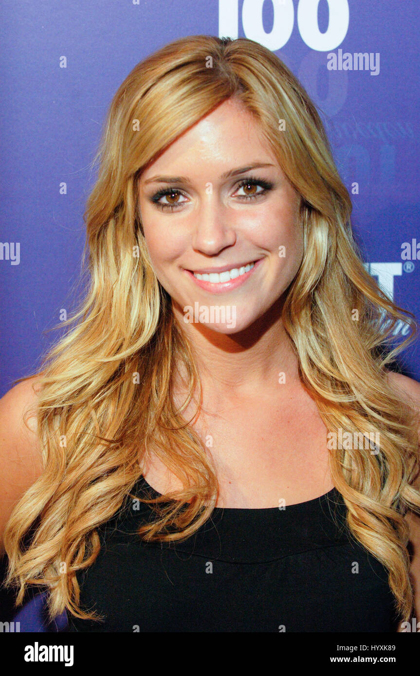 L'actrice Kristin Cavallari arrive à la lueur dans l'Obscurité Tour 2008 after party à Goa dans Hollywood. Banque D'Images