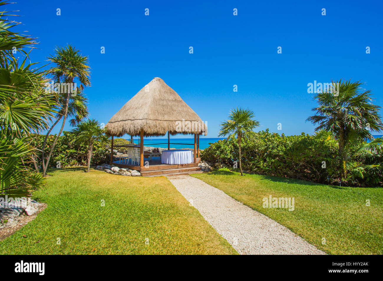 Spa des Caraïbes sur la plage tropicale en mer des caraïbes, Cancun, Mexique Banque D'Images