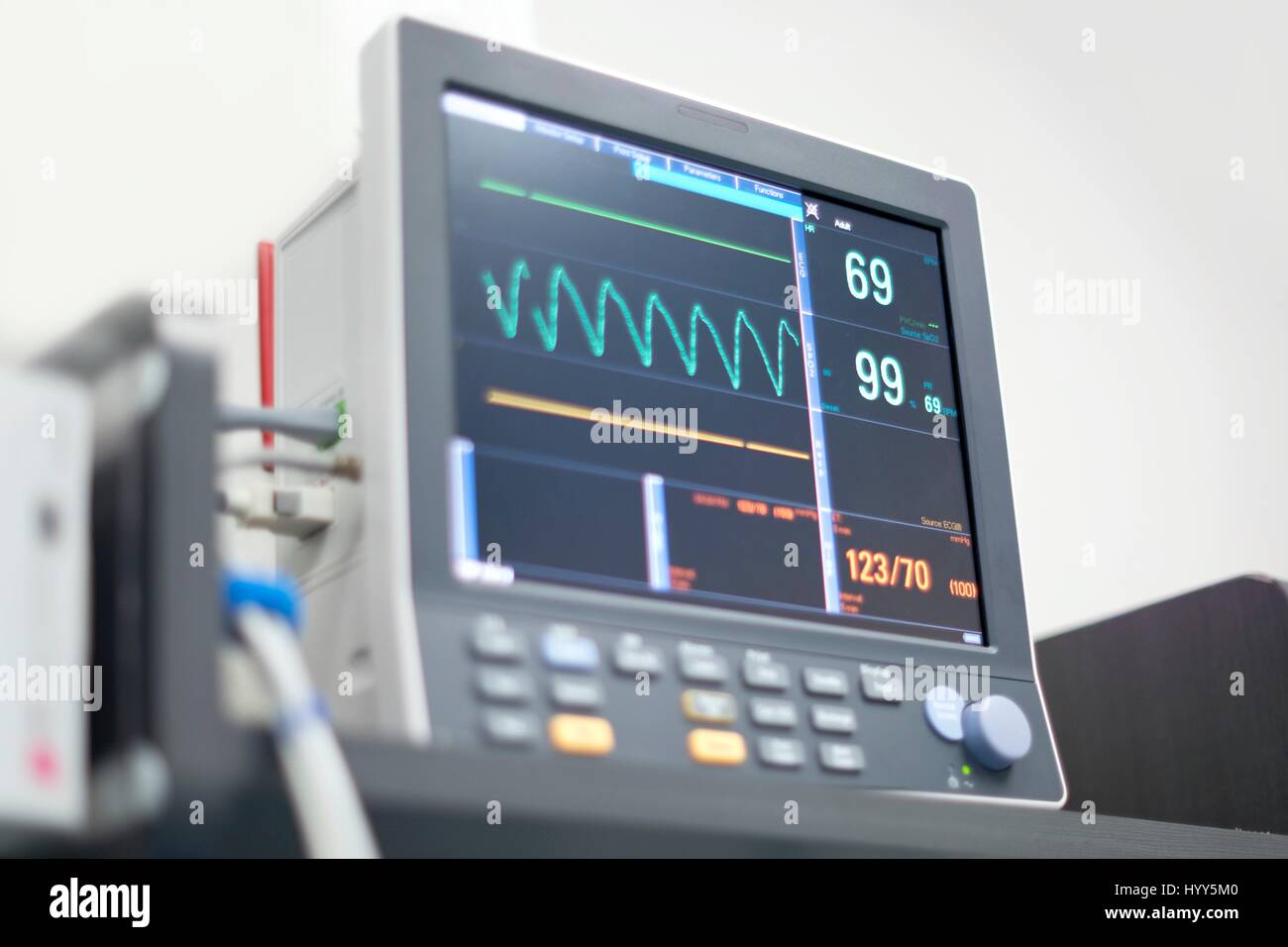 Moniteur de fréquence cardiaque l'affichage numérique. Banque D'Images