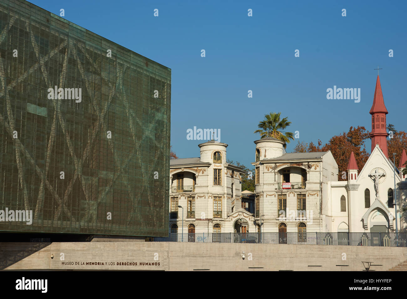 Bâtiment moderne le musée des droits de l'homme à Santiago, Chili. Banque D'Images