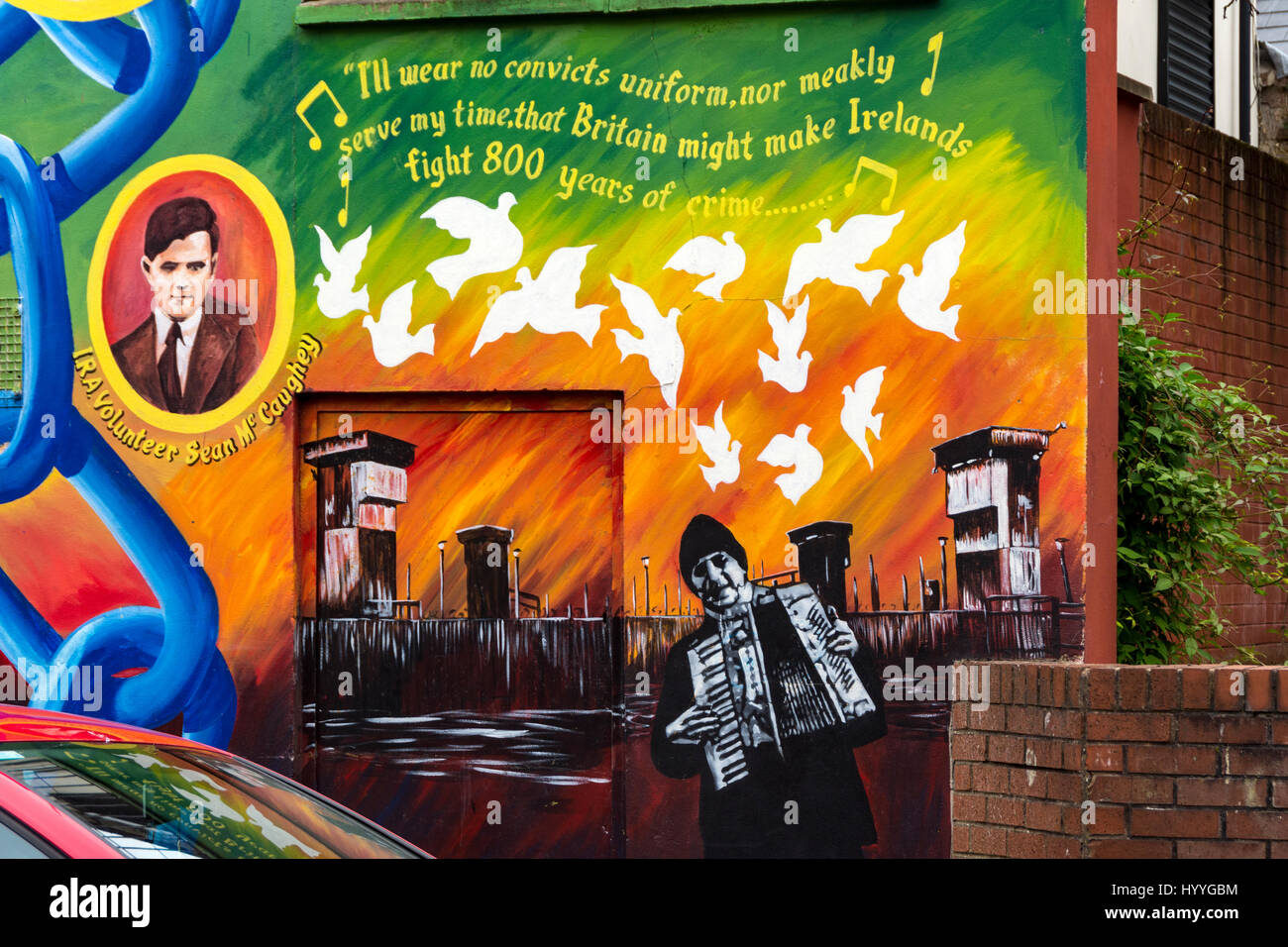 Détail d'une fresque murale sur le côté de l'office de Sinn Féin, Falls Road, Belfast, County Antrim, Northern Ireland, UK Banque D'Images