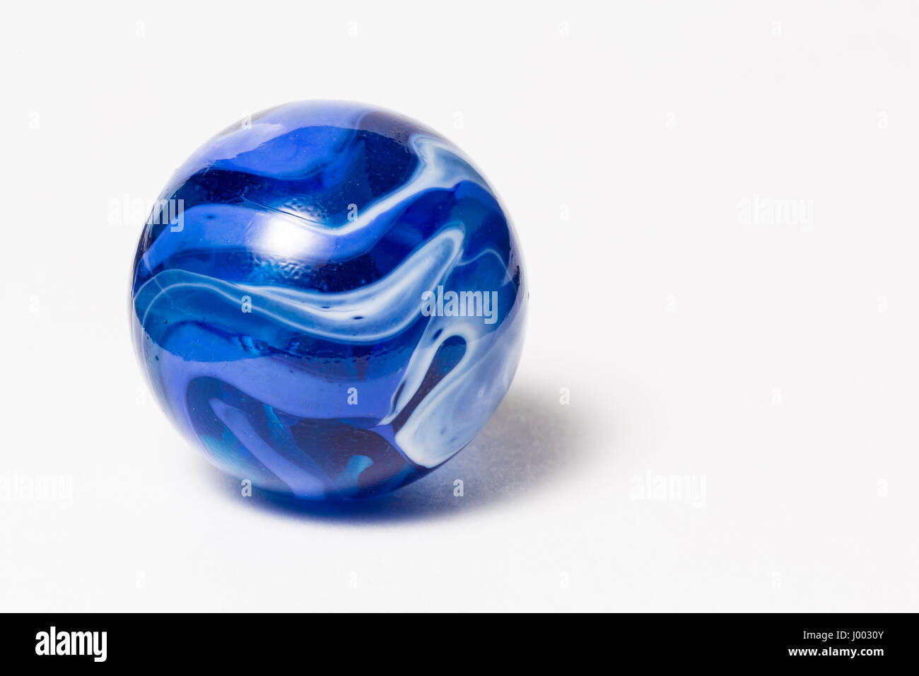 Blue & White Marble Swirl Photo Stock - Alamy
