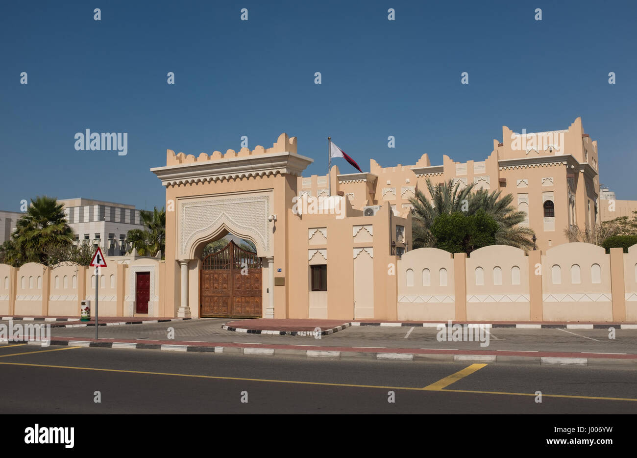 Ambassade des emirats arabes unis Banque de photographies et d'images à  haute résolution - Alamy