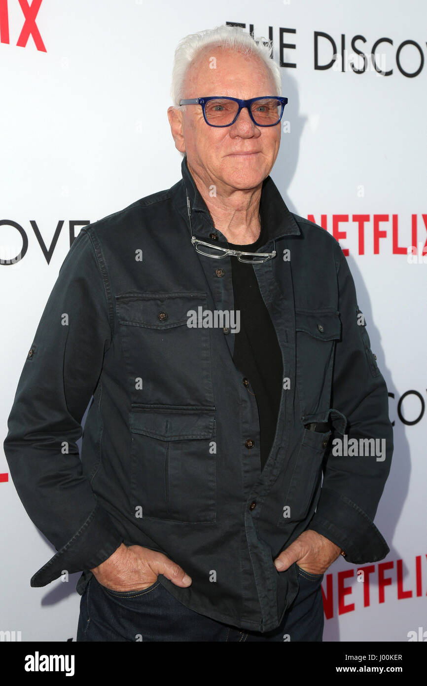 Los Angeles, CA, USA. Mar 29, 2017. LOS ANGELES - jan 29 : Malcolm McDowell, à la première de l'Netflix ''La découverte'' à la Vista Theatre le 29 mars 2017 à Los Angeles, CA : Crédit Hpa/via Zuma Zuma/fil Wire/Alamy Live News Banque D'Images