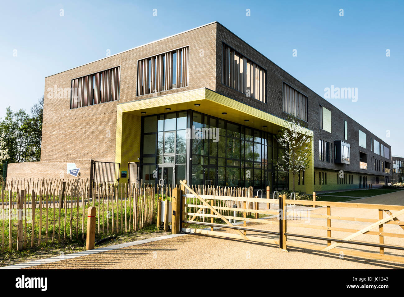 La nouvelle école primaire Oasis Academy à Putney au sud ouest de Londres. L'école est située sur l'ancien site de l'hôpital de Putney sur Putney commun. Banque D'Images