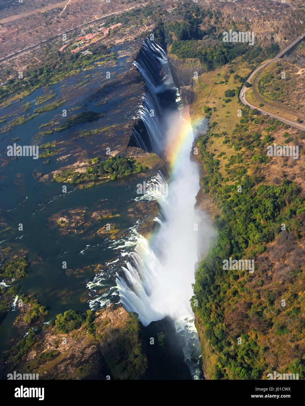 Vue des chutes Victoria depuis le sol. Parc national de MOSI-oa-Tunya. Et site du patrimoine mondial. Zambiya. Zimbabwe. Banque D'Images