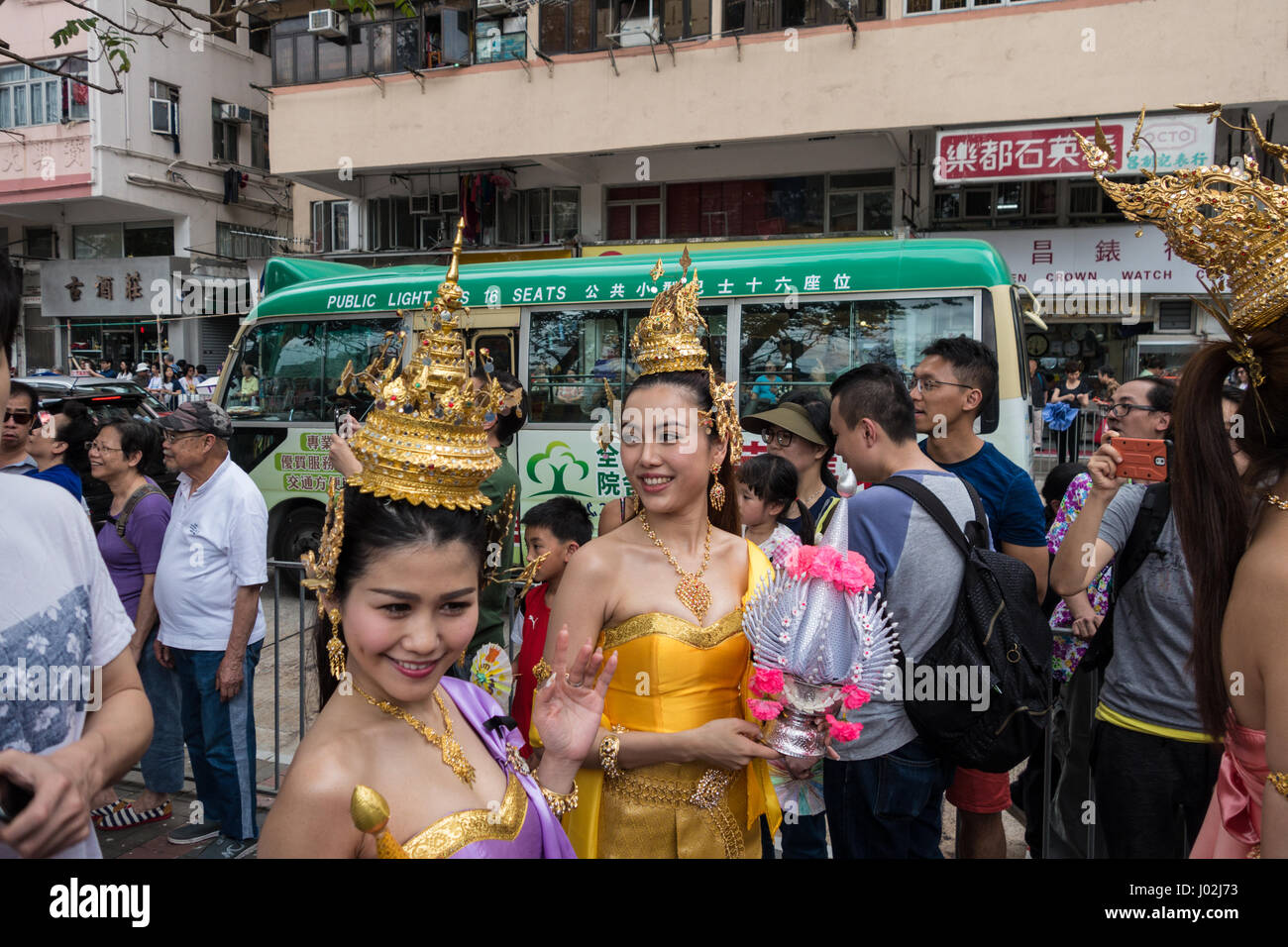 Hong Kong, Chine. Apr 9, 2017. Songkran à travers le monde : la communauté thaïlandaise a organisé une belle parade, l'eau de Songkran lutte et d'autres activités amusantes à Hong Kong, Chine. Credit : RaymondAsiaPhotography/Alamy Live News Banque D'Images