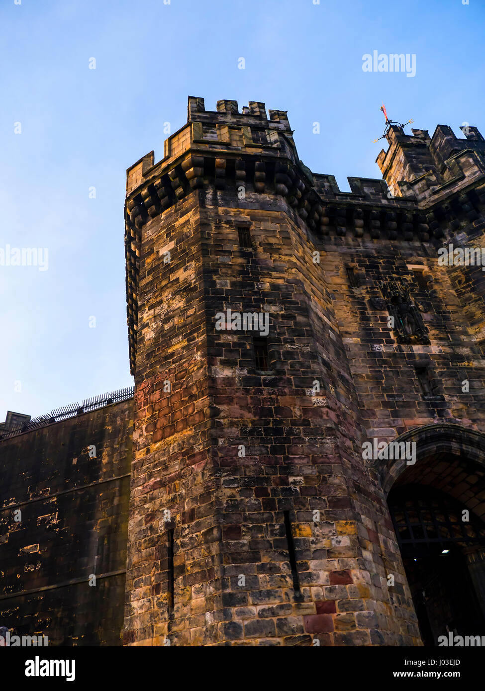 Château de Lancaster et l'ancienne prison est situé dans le centre de la ville du comté de Lancaster et de la ville de Lancashire England Banque D'Images