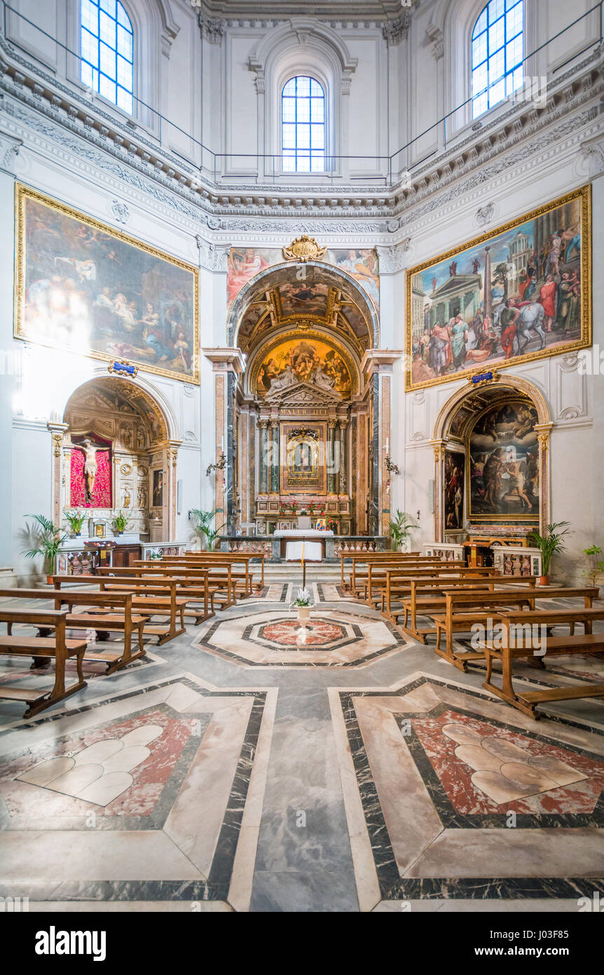 Vue de l'intérieur de Santa Maria della Pace, église baroque, près de la Piazza Navona, Rome Banque D'Images