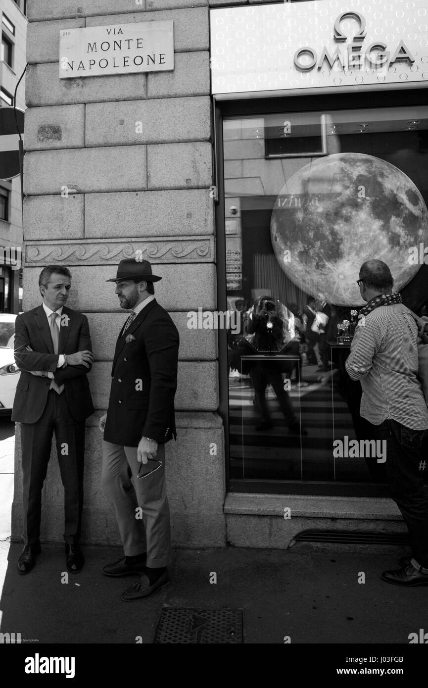 Les districts de la mode et du Design à Milan se croiseront, dans un jeu d'idées, les tendances et l'influence mutuelle Banque D'Images