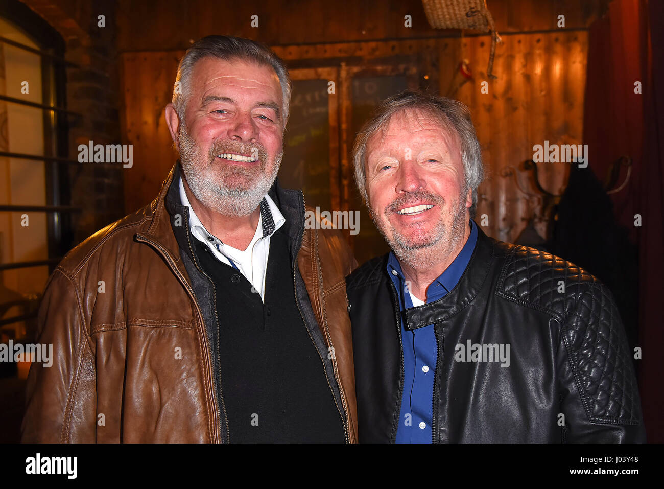 Sonnenklar.tv - Insider Party mit Nadja Abd El Farrag (Naddel) au restaurant Hostaria del Monte Croce à Mitte. Avec : Harry Wijnvoord, Werner Schulze-Erdel Où : Berlin, Allemagne Quand : 09 Mars 2017 Banque D'Images