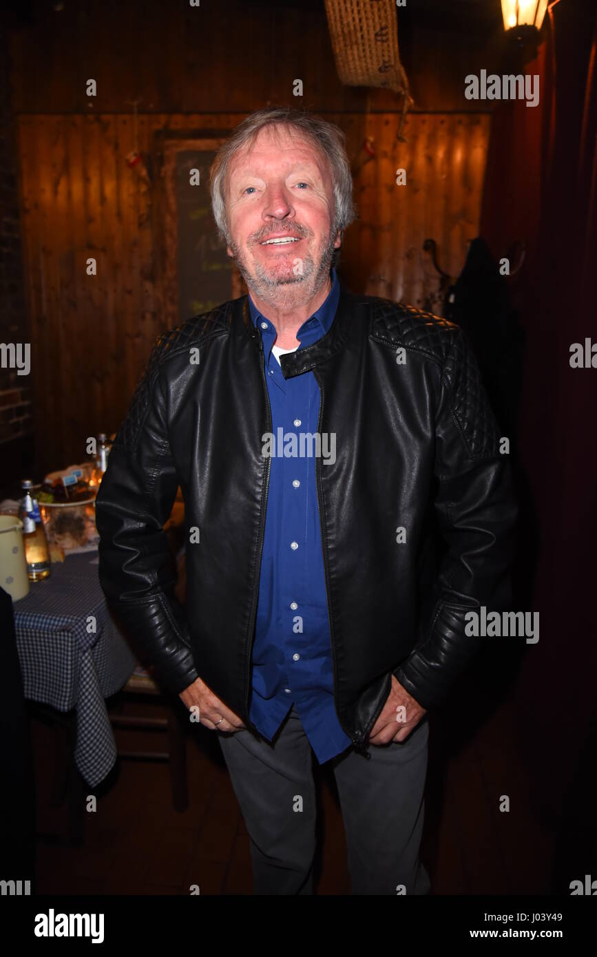 Sonnenklar.tv - Insider Party mit Nadja Abd El Farrag (Naddel) au restaurant Hostaria del Monte Croce à Mitte. Avec : Werner Schulze-Erdel Où : Berlin, Allemagne Quand : 09 Mars 2017 Banque D'Images