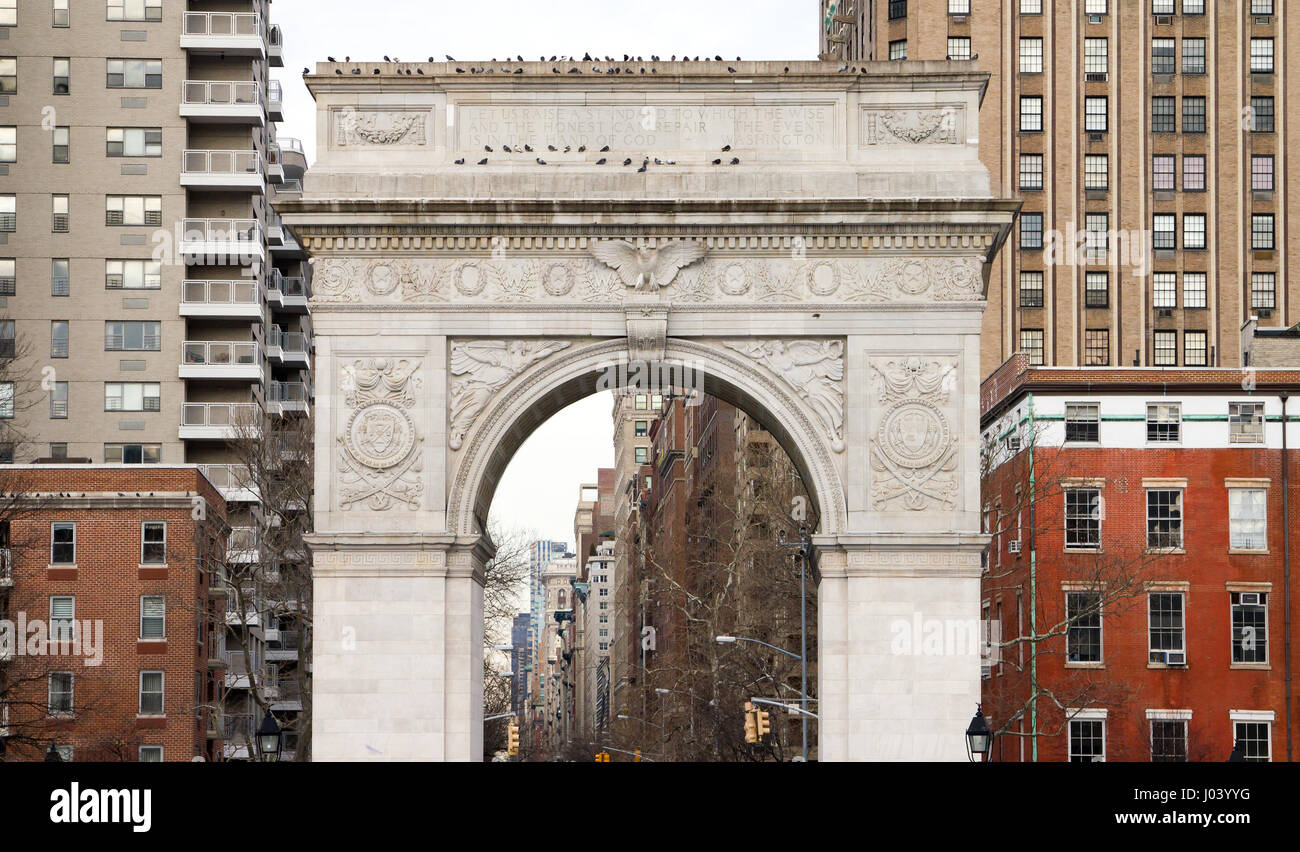 Parc de Washington Square Arch et les bâtiments historiques à Manhattan, New York City NYC Banque D'Images