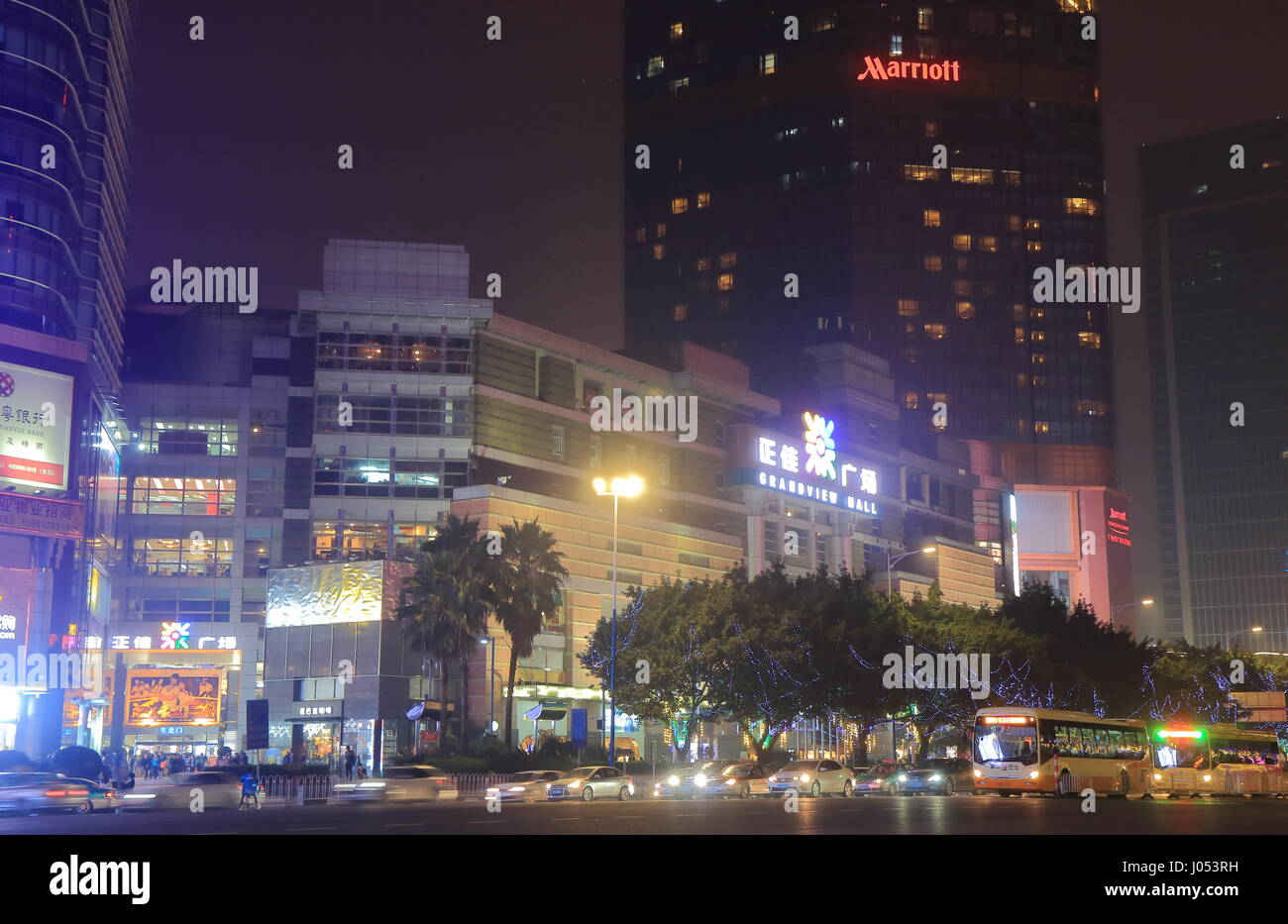 Tianhe Road centre-ville paysage urbain à Guangzhou en Chine. Banque D'Images