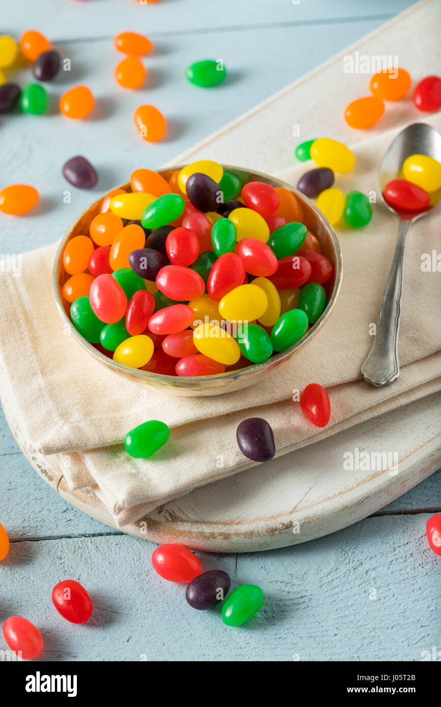 Gummy Candy Sweet Jelly Bean dans un bol Banque D'Images
