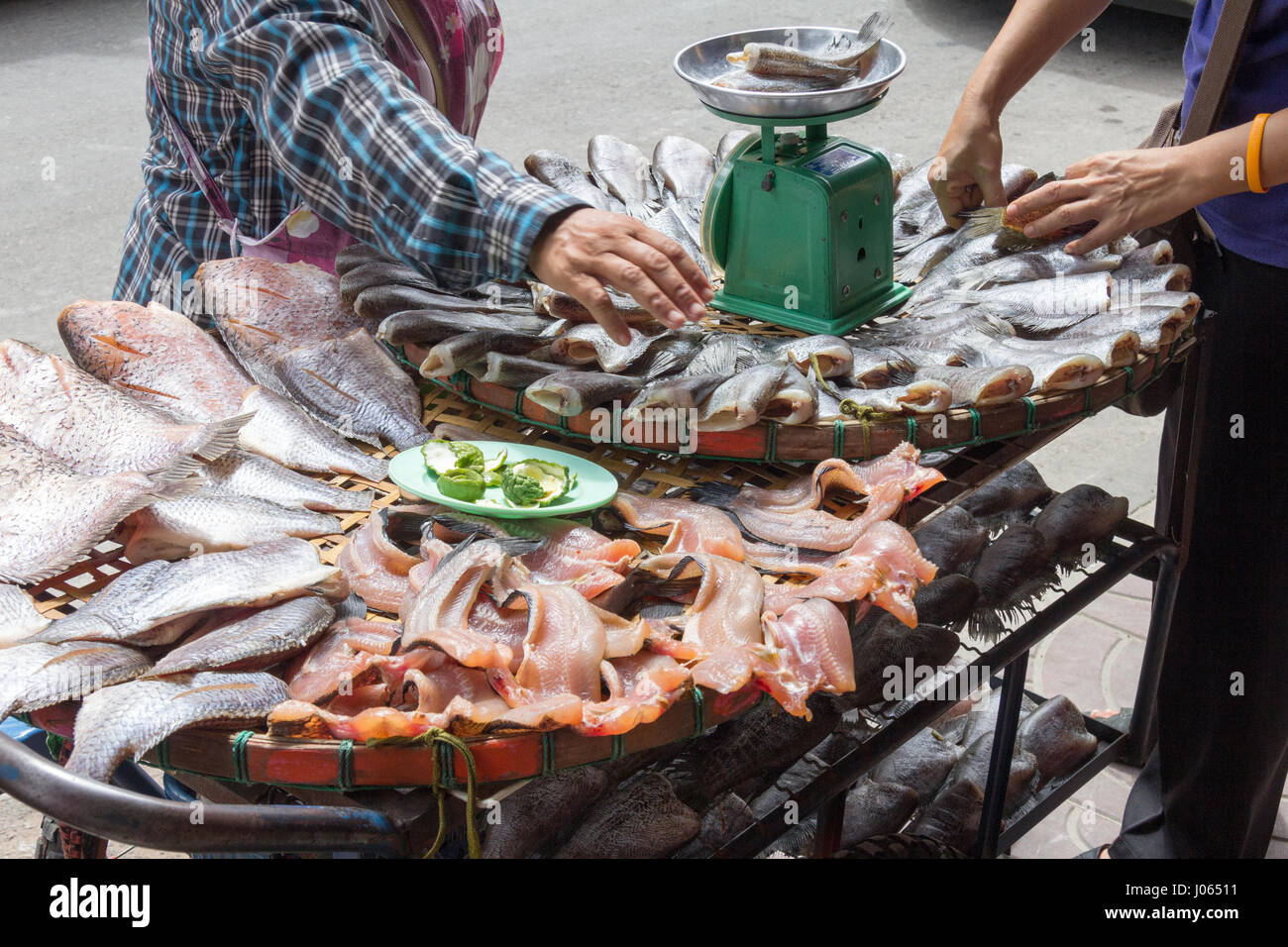 Le poisson séché market stall Bangkok Thaïlande Banque D'Images
