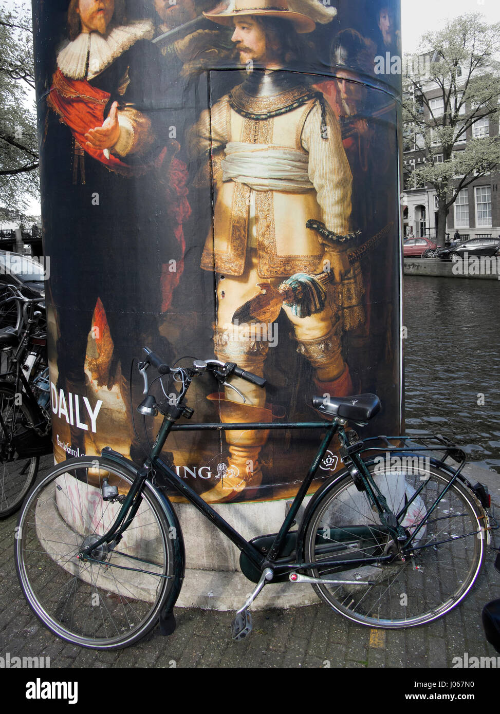 Les vélos garés dans le centre-ville d'Amsterdam, Pays-Bas Banque D'Images