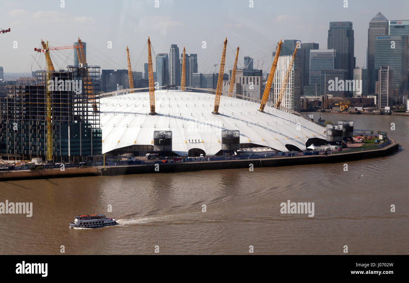 Vue aérienne de l'arène 02 sur la péninsule de Greenwich, repris de la téléphérique Emirates Air Line Banque D'Images