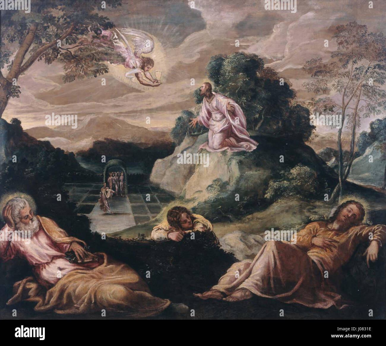'La oración en el huerto de Getsemaní' (L'agonie dans le jardin) du Tintoret, illustre le moment de la Bible où Jésus prie dans le jardin de Gethsémani avant son arrestation. Connu pour son utilisation dramatique de la lumière et des compositions dynamiques, le travail du Tintoret est une représentation puissante de l’intensité religieuse. Banque D'Images