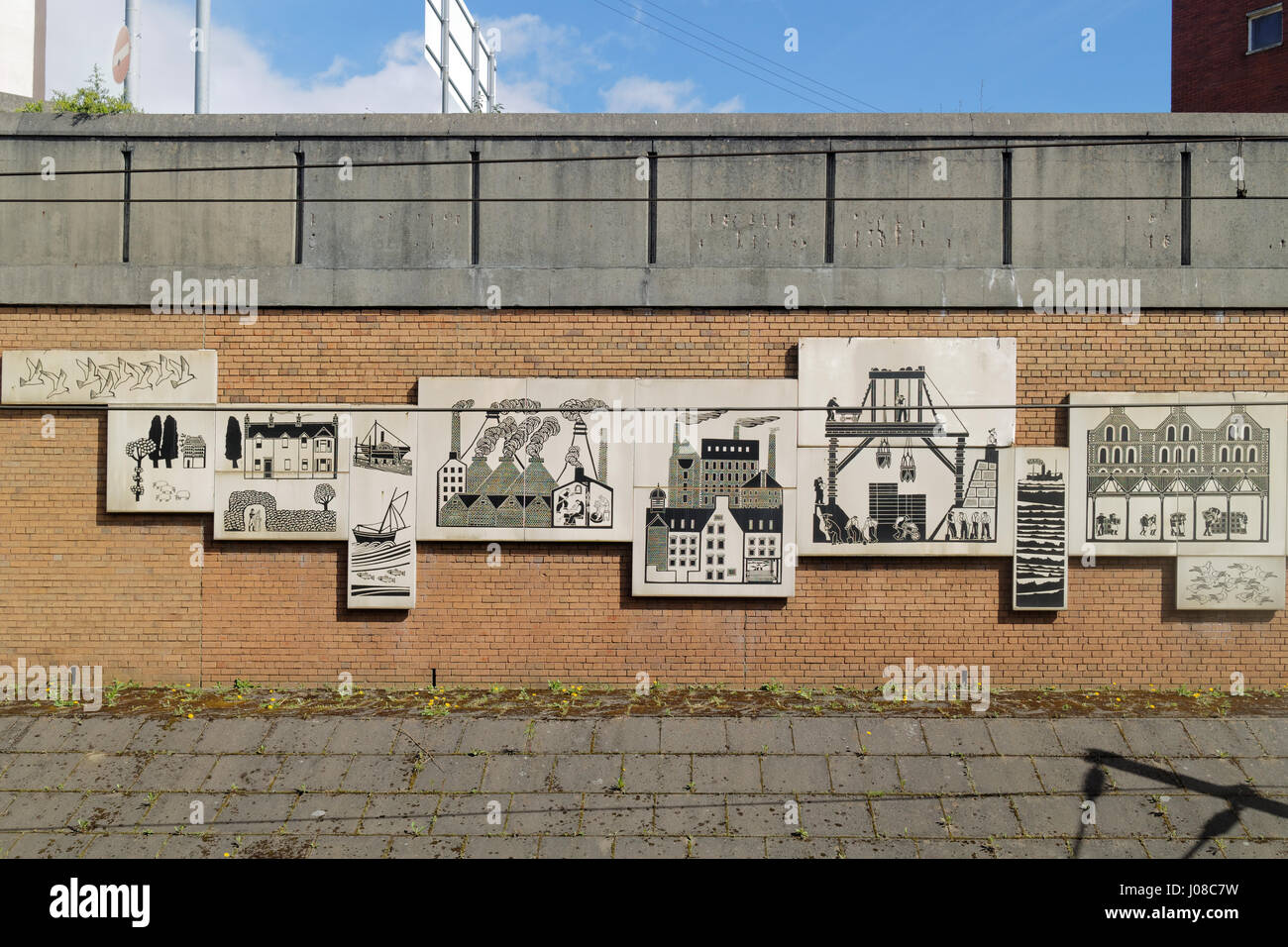 L'ancienne gare ferroviaire Finnieston murale art public à partir des années 1970 on fête le nouveau et vieux Glasgow confiance civique Banque D'Images