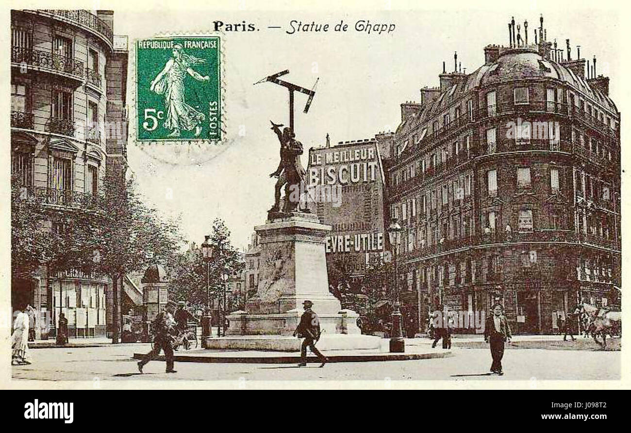 La Statue de Chappe à Paris commémore les contributions de Claude Chappe, inventeur du télégraphe, qui a révolutionné la communication au XIXe siècle. La statue est un hommage à ses réalisations scientifiques et technologiques. Banque D'Images