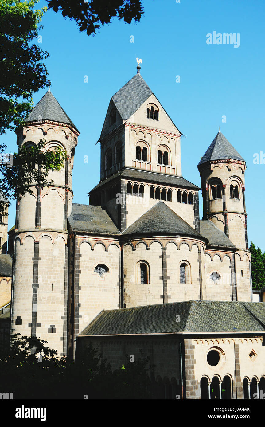 Monastère bénédictin à Maria Laach Voir le lac Laacher volcan. (Eifel, Allemagne) Banque D'Images