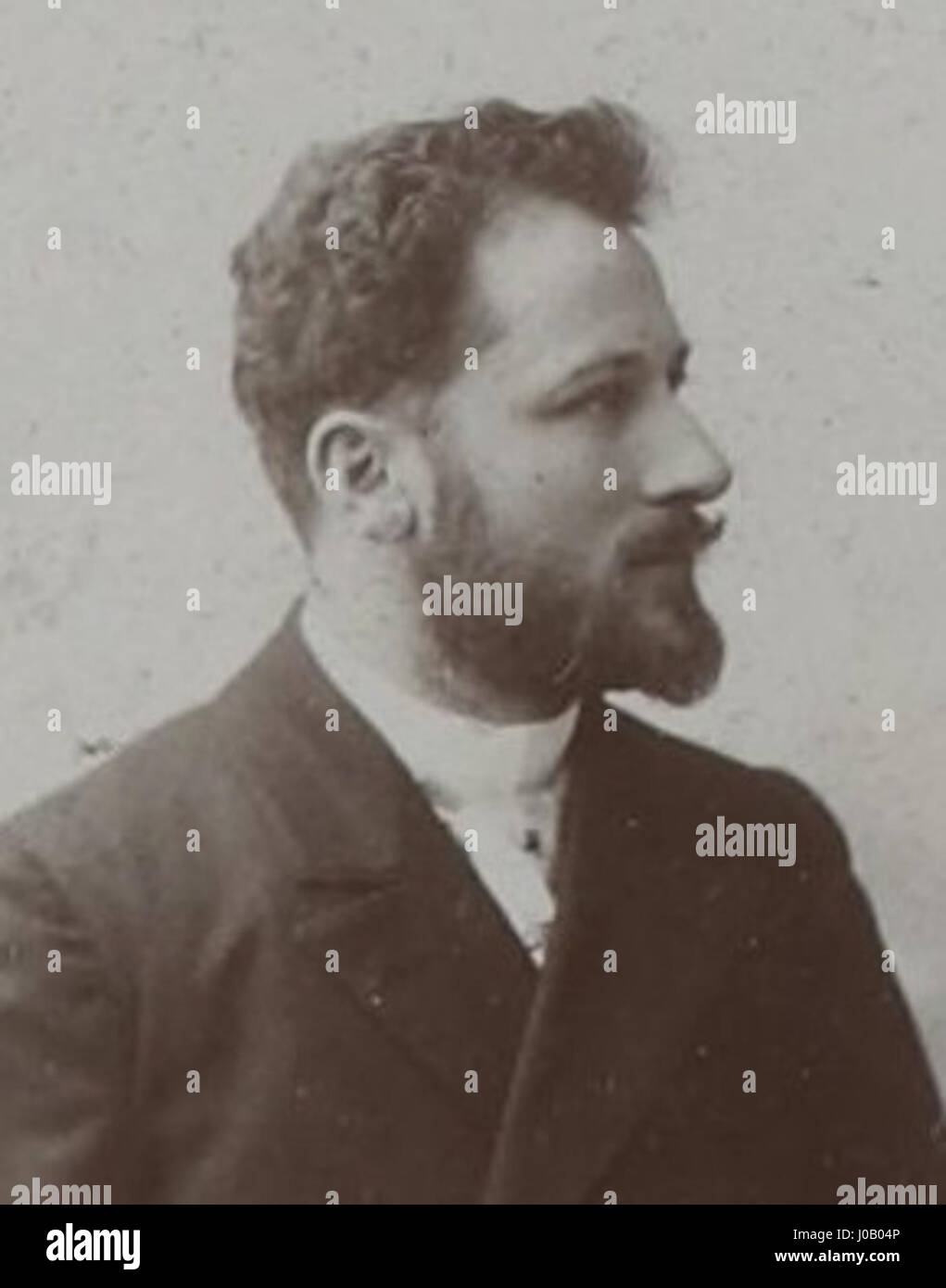 Léon Serpollet était un ingénieur et inventeur français connu pour son travail de pionnier avec les machines à vapeur. Cette pièce illustre la contribution de Serpollet au développement précoce de l’automobile et des véhicules à vapeur. Banque D'Images