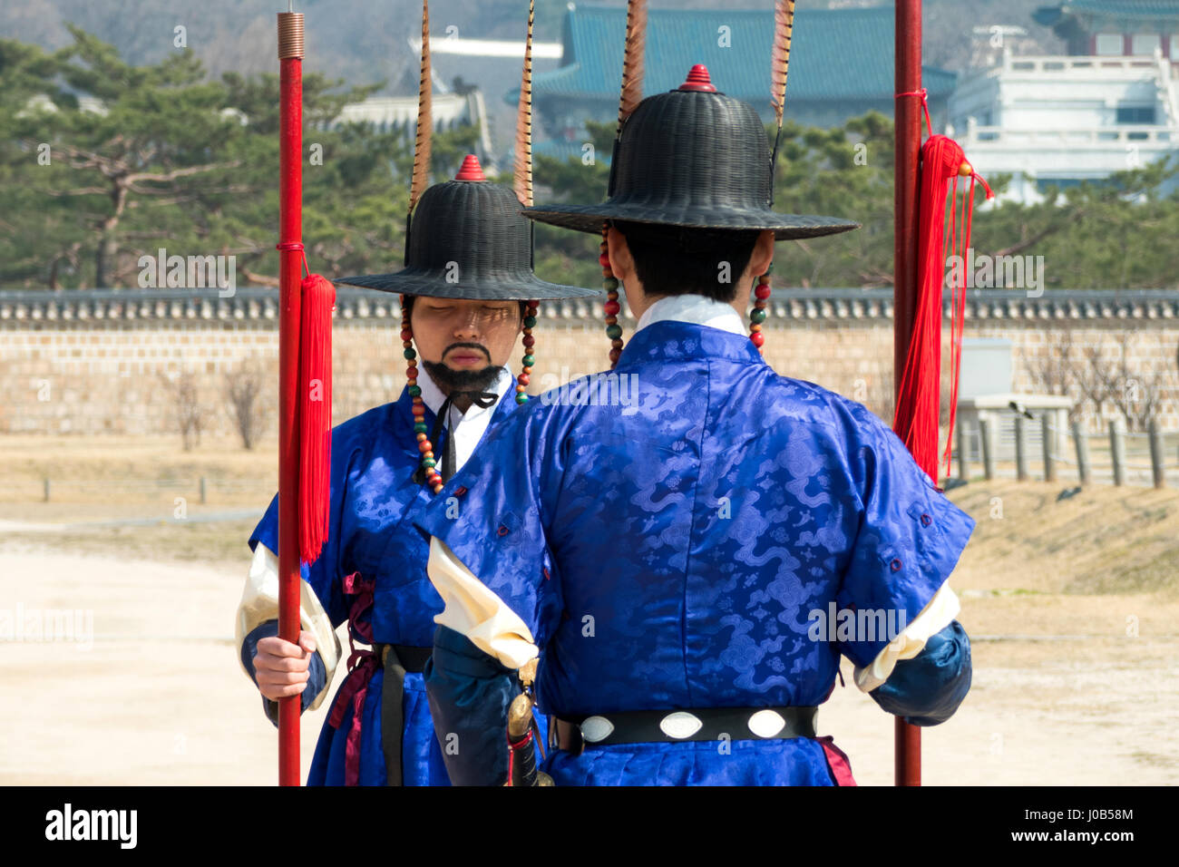Garde Robe Royale Garde royale en vêtements traditionnels, au cours de l'ouverture et la ...
