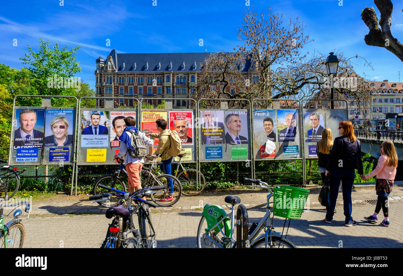 Strasbourg, les affiches des 11 candidats l'élection présidentielle française de 2017, premier tour de scrutin, le avril 2017, Alsace, France, Europe, Banque D'Images