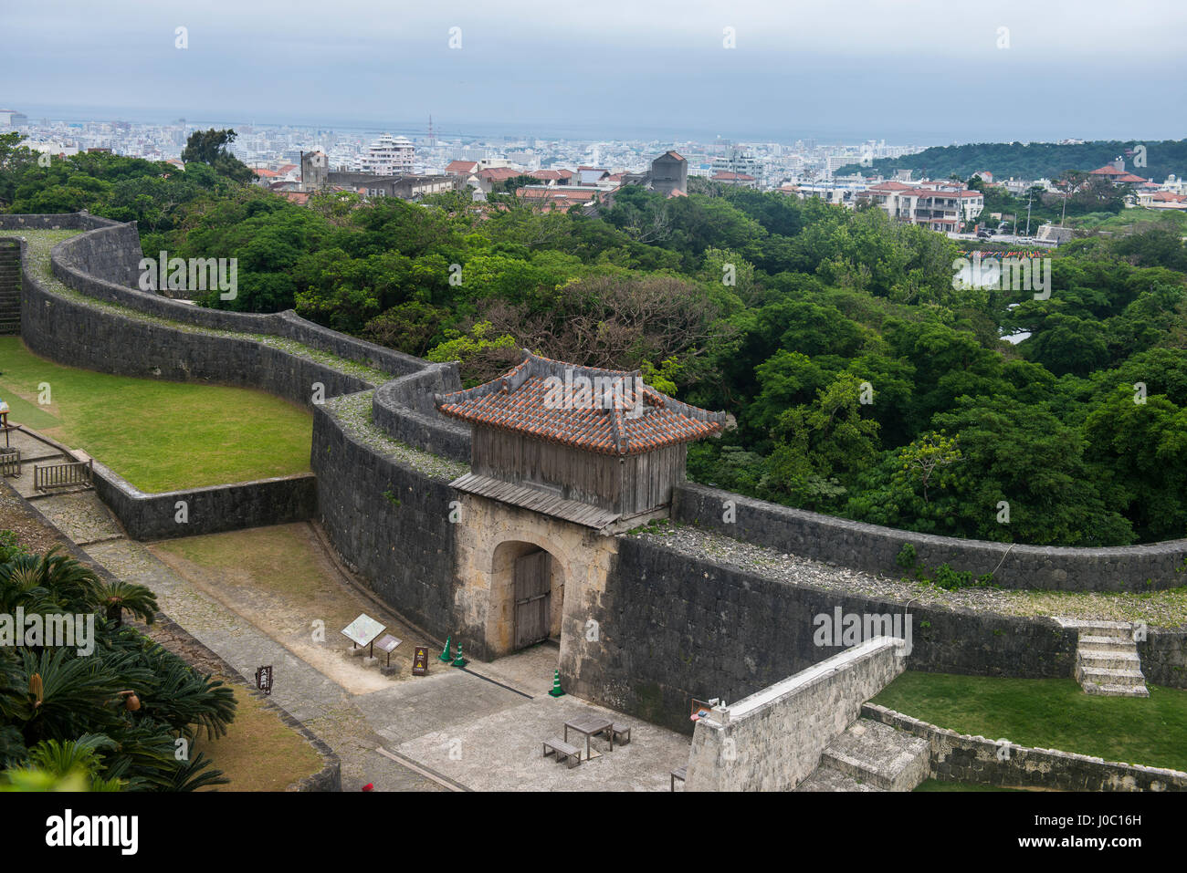 Murs de Château Shuri, UNESCO World Heritage Site, Naha, Okinawa, Japon, Asie Banque D'Images