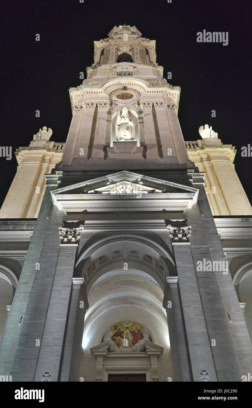 Sanctuaire de Notre Dame de Fatima de nuit. à Fatima, Portugal Banque D'Images