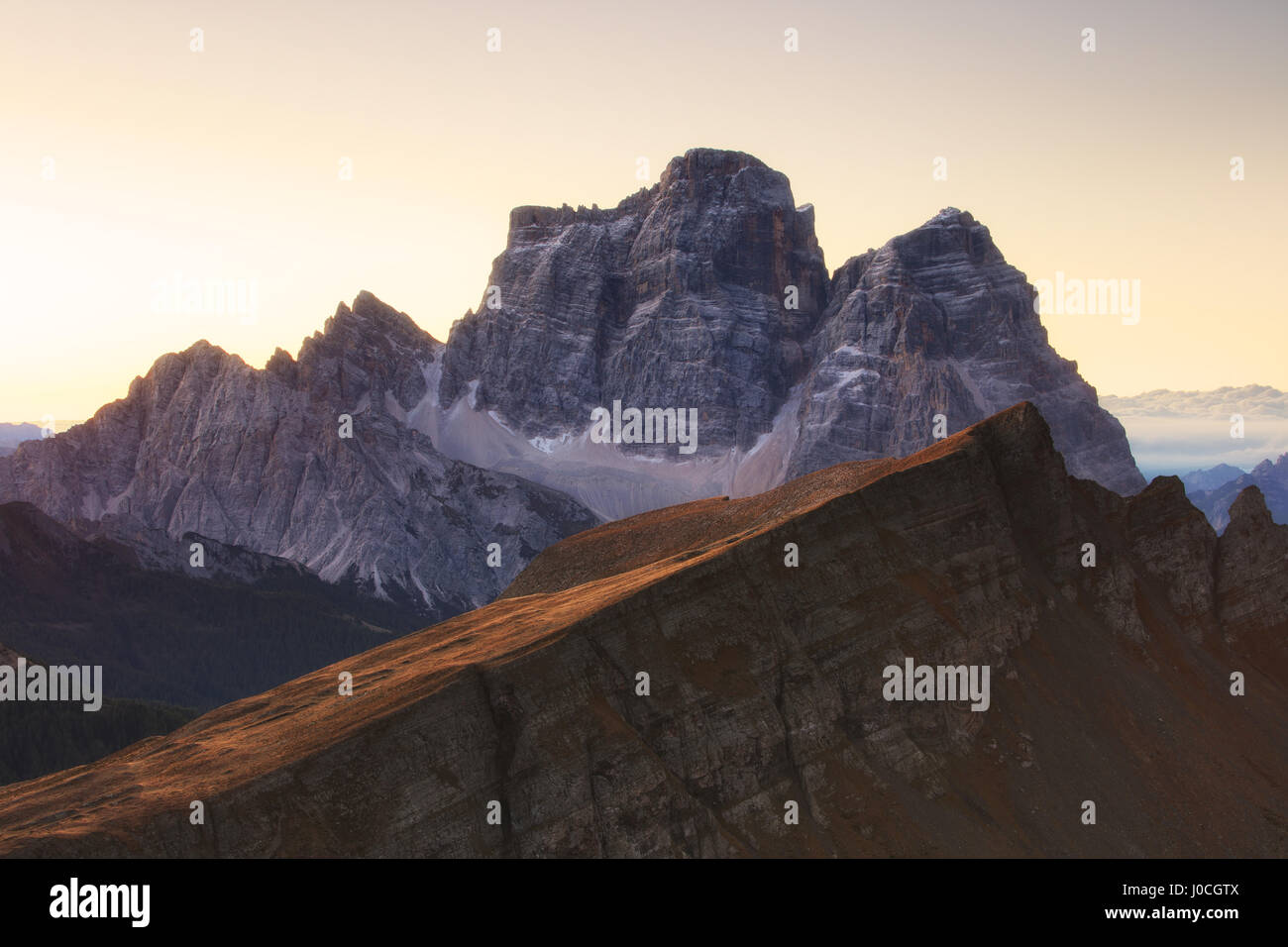 Paysage d'automne dans les Alpes Dolomites, Italie Banque D'Images