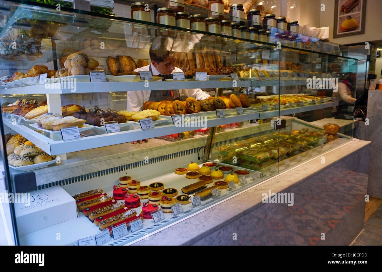 Maison Kayser Paris, une pâtisserie française dans le centre du quartier historique de la ville de Mexico, Mexique. Banque D'Images